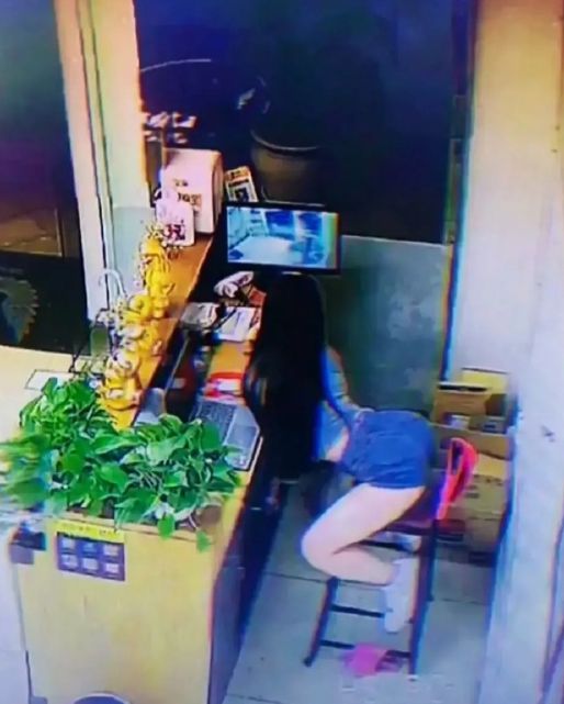 摸鱼办提醒最新特色探索，小巷深处的独特风味小店揭秘